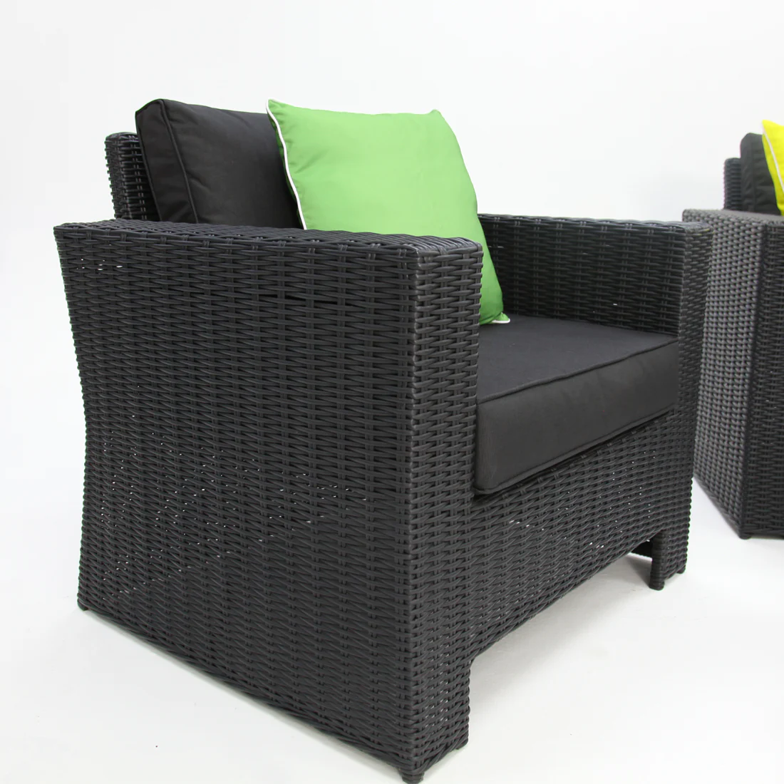 Banksia Dallas 211CT - Black - Image 4