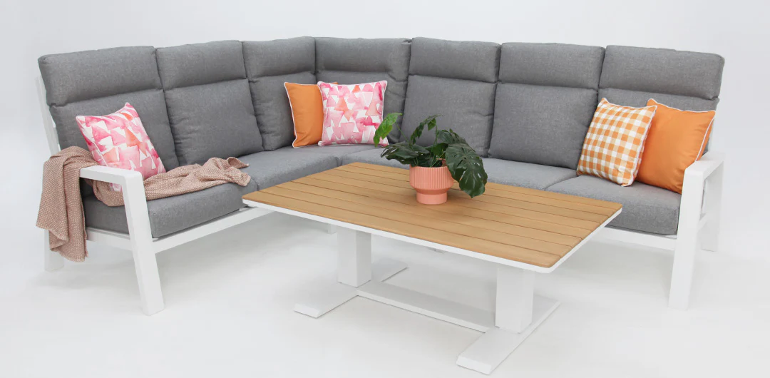 Dellaware Corner Lounge Setting - Image 4