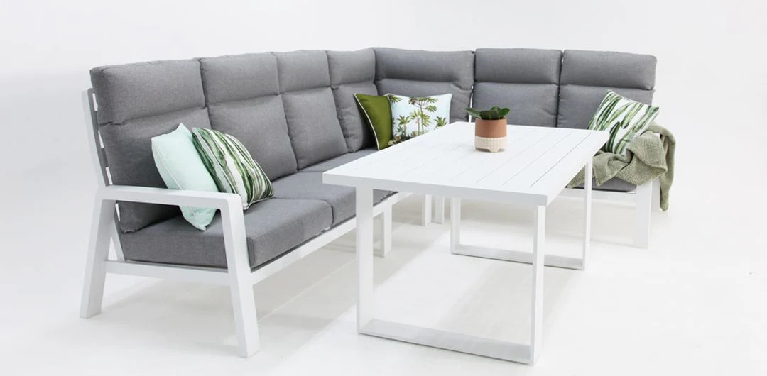 Dellaware Hayman Lounge Dining Setting - Image 5
