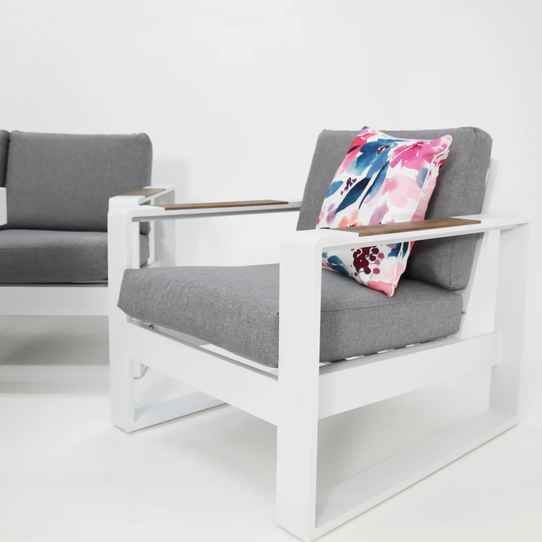 Frampton 5pc Lounge Setting - White - Image 3