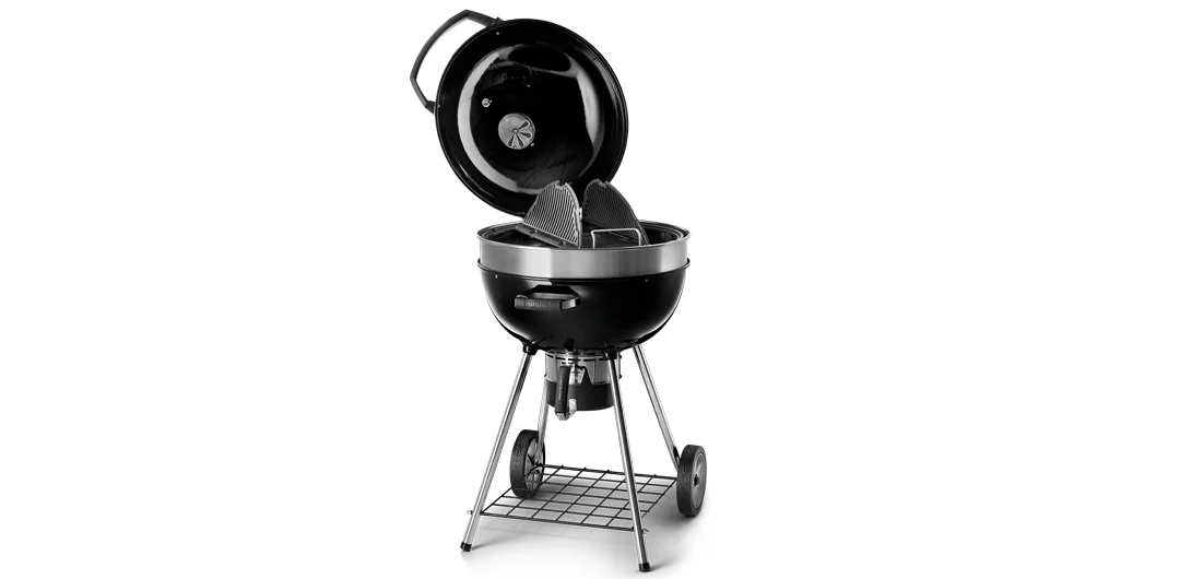 Napoleon Pro Charcoal Leg BBQ - Image 3