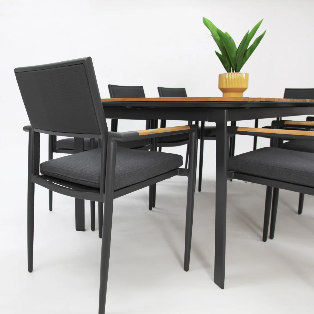 Otis 9pc Dining Setting - Image 7