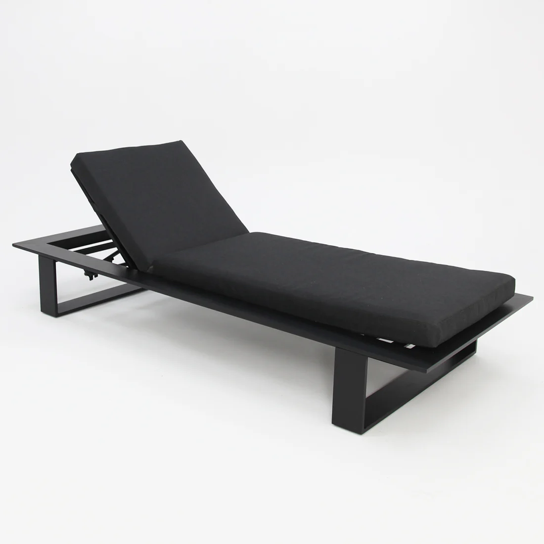 Hayman Sunlounge - Black - Image 3
