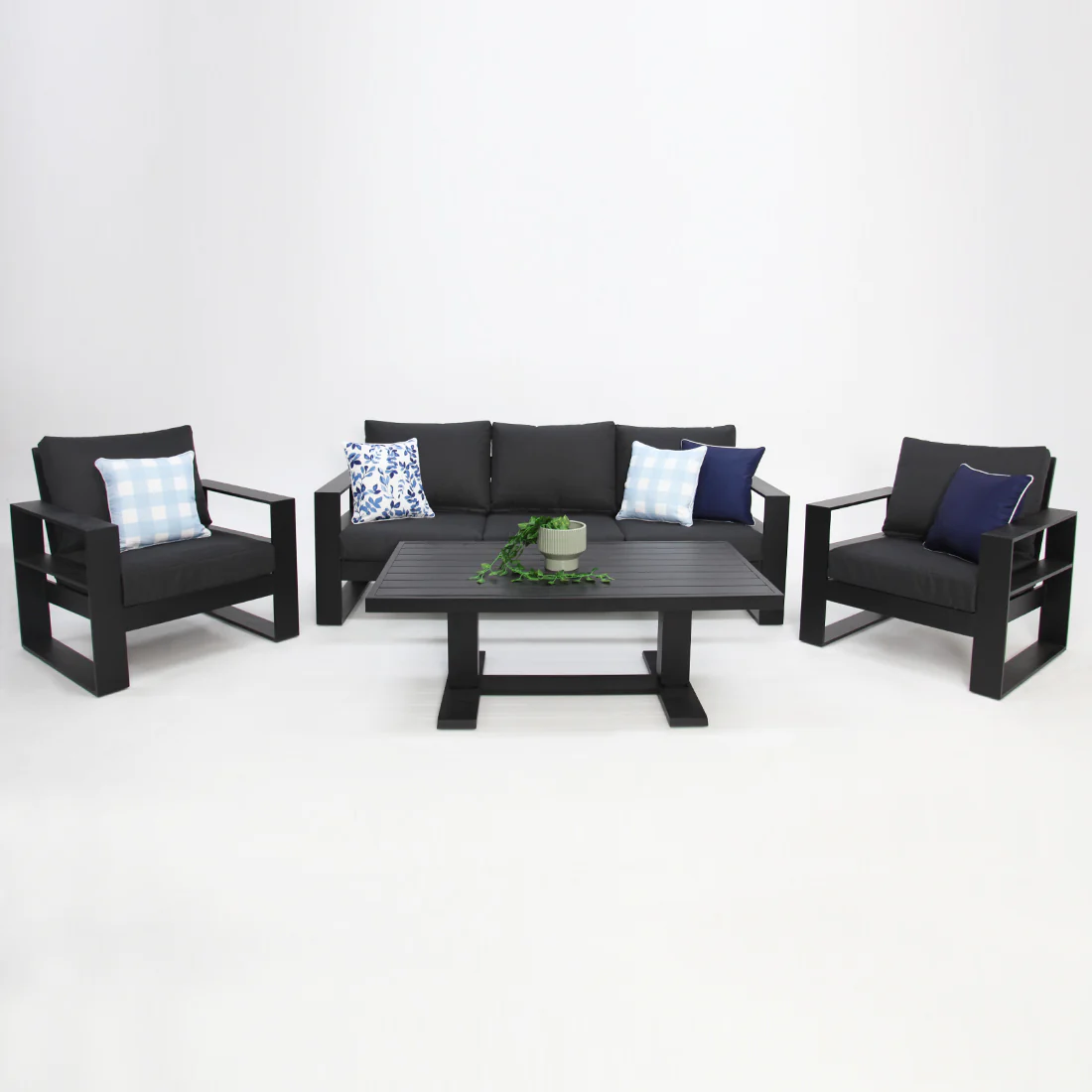 Hayman Holste 311 Lounge Setting - Black - Image 3