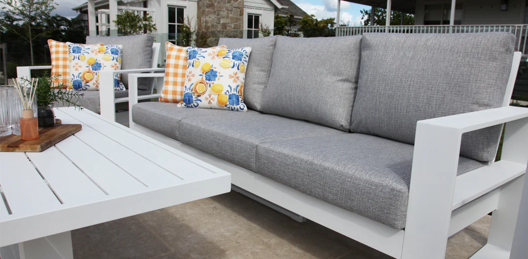 Hayman 311 Lounge Setting with Holste Adjustable Table - White - Image 4