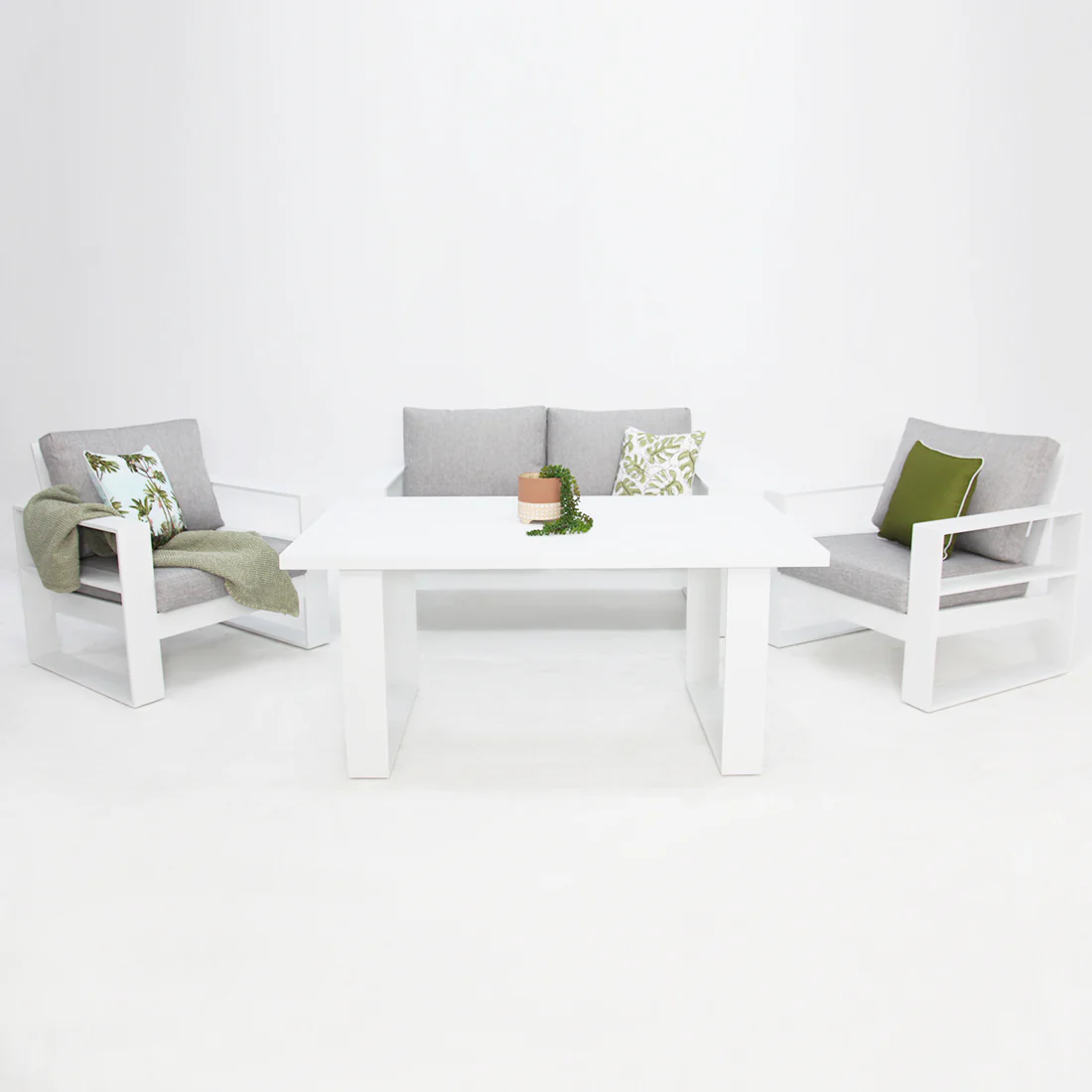 Hayman 211LD Lounge Setting - White - Image 3
