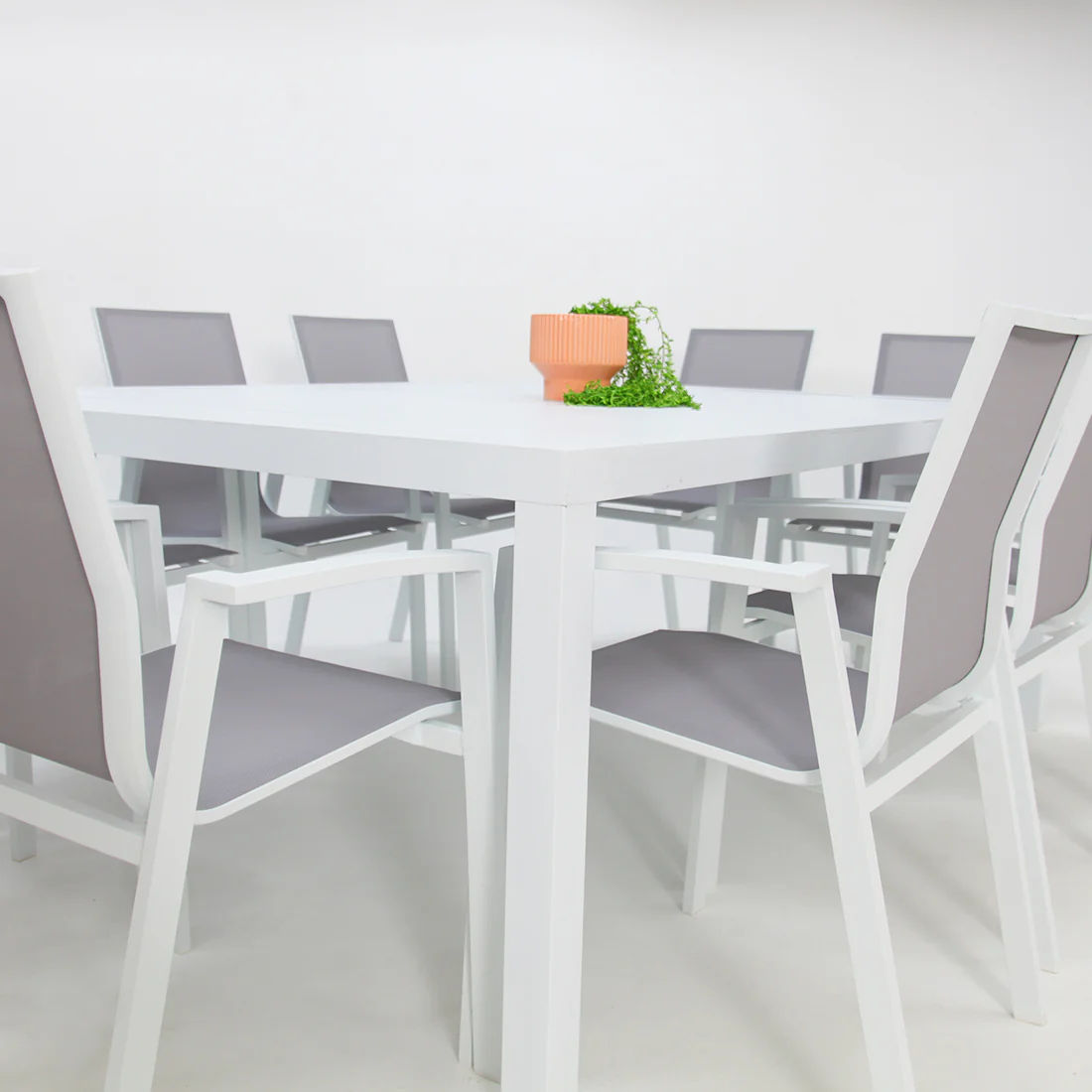 Queensville 11pc Deluxe Dining Setting - White - Image 3