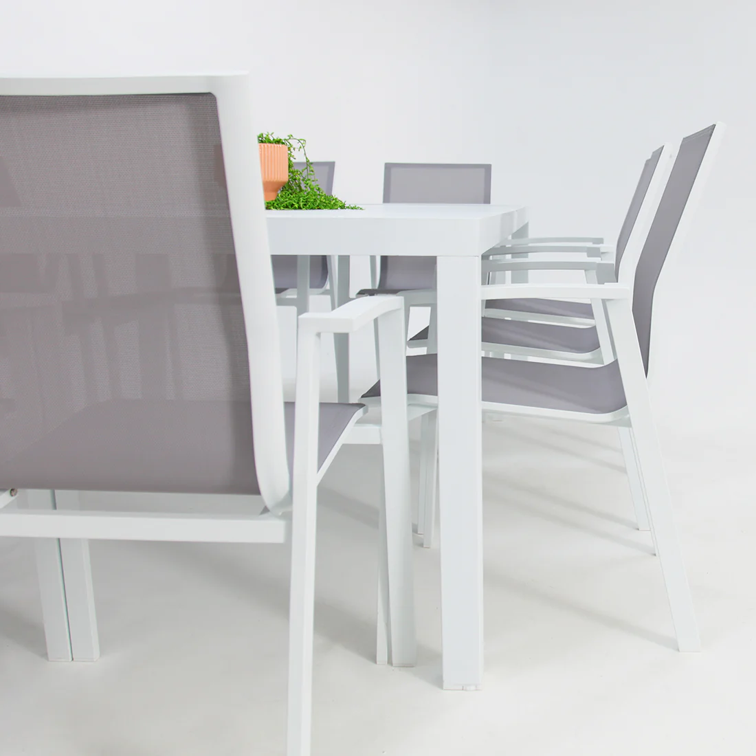 Queensville 11pc Deluxe Dining Setting - White - Image 4