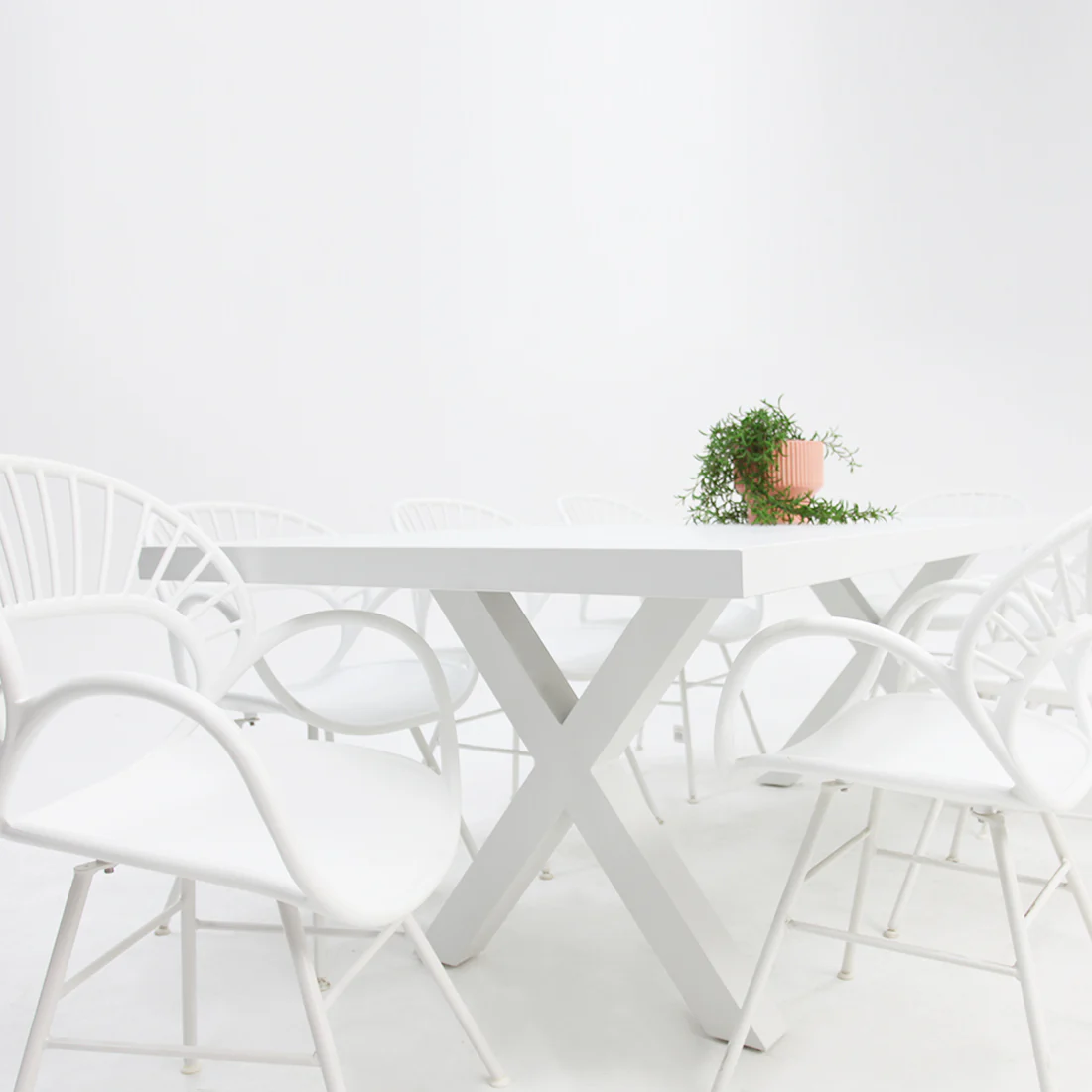 Ravenne Fantail 9pc Dining Setting - White