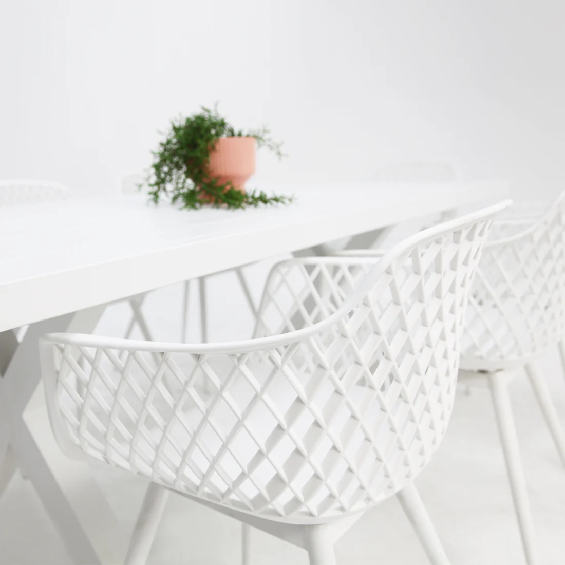 Ravenne Java 9pc Dining Setting - White - Image 2