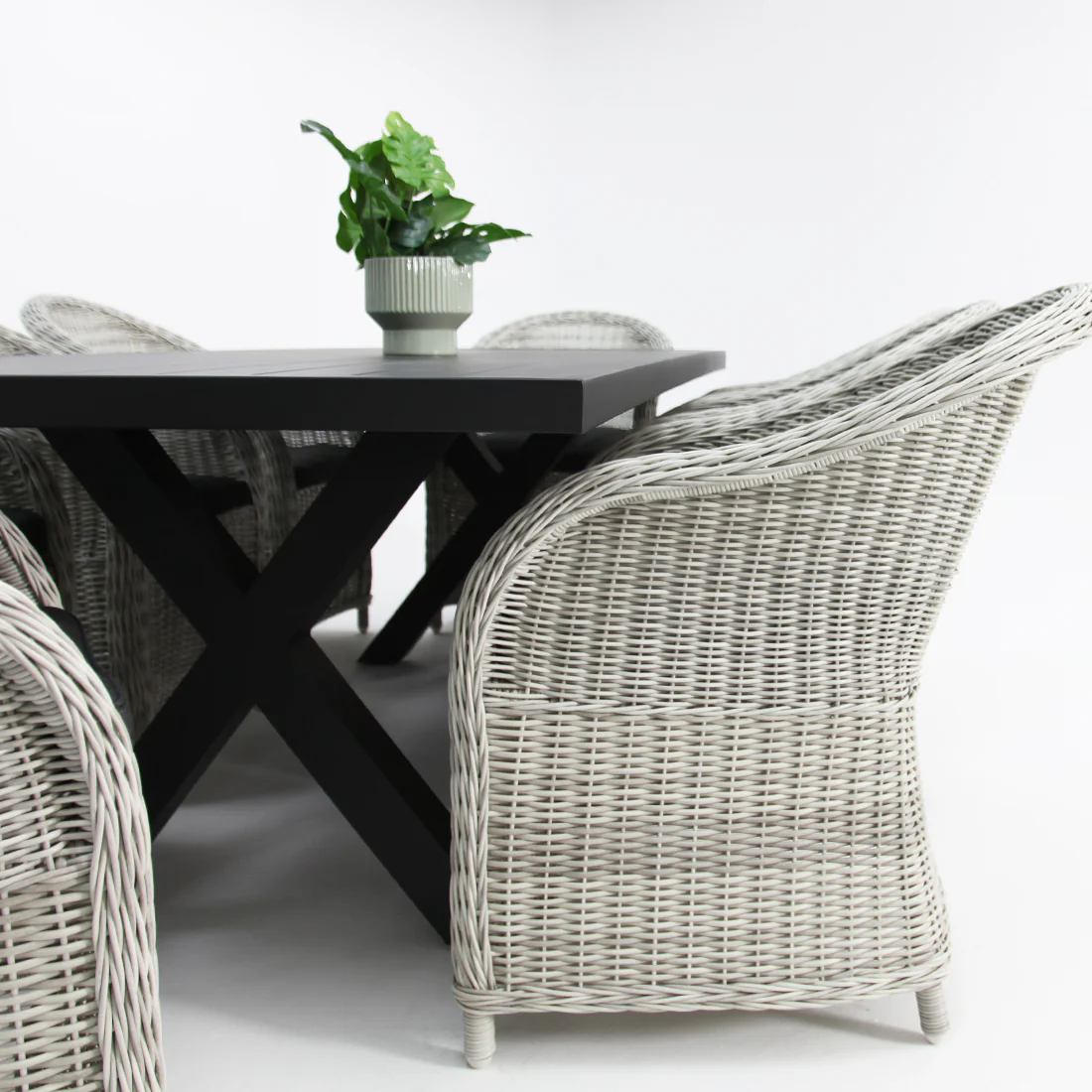 Ravenne Portland 9pc Dining Setting - Black/Grey - Image 2
