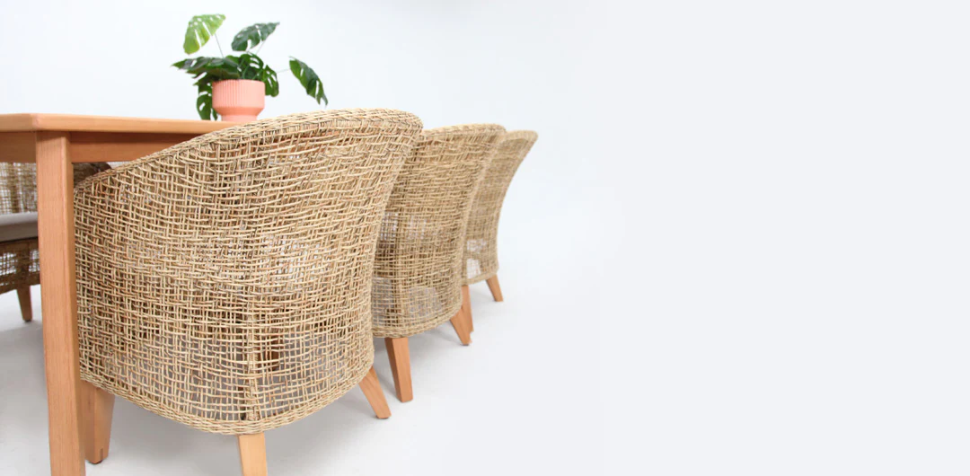 Ruebee 9pc Dining Setting - Image 3