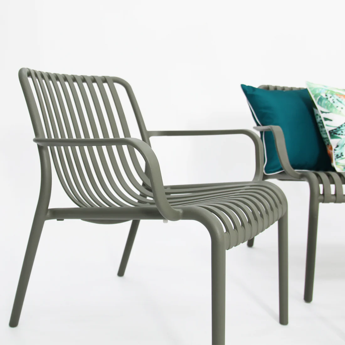 Voyage 4pc Balcony Setting - Green - Image 9