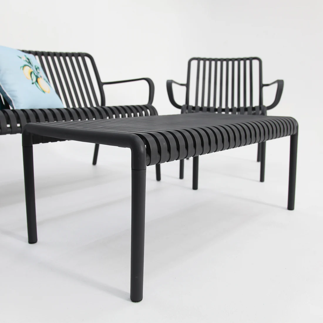 Voyage 4pc Balcony Setting - Gunmetal - Image 9